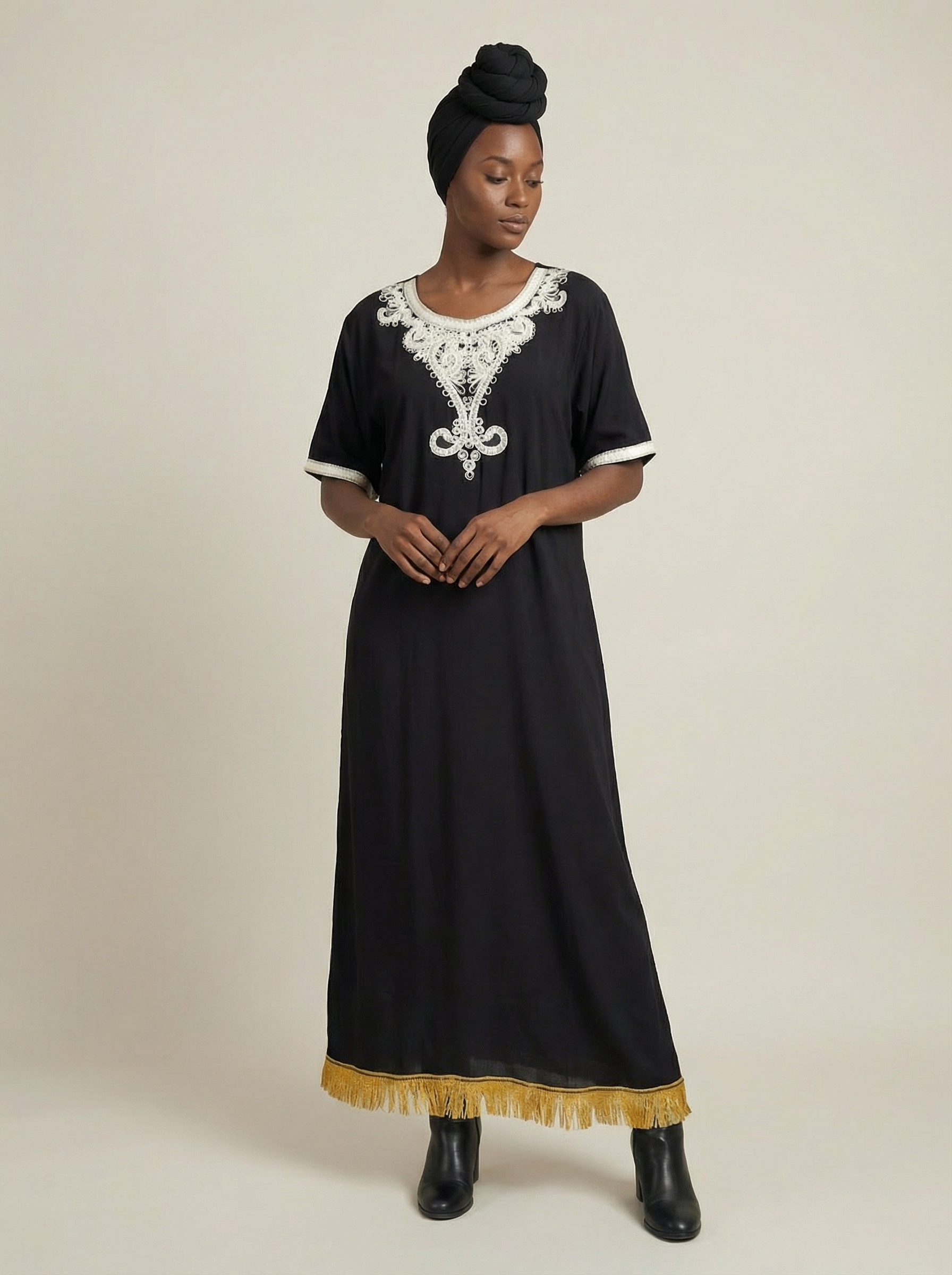 Embroidered Round Neck Kaftan with Fringes