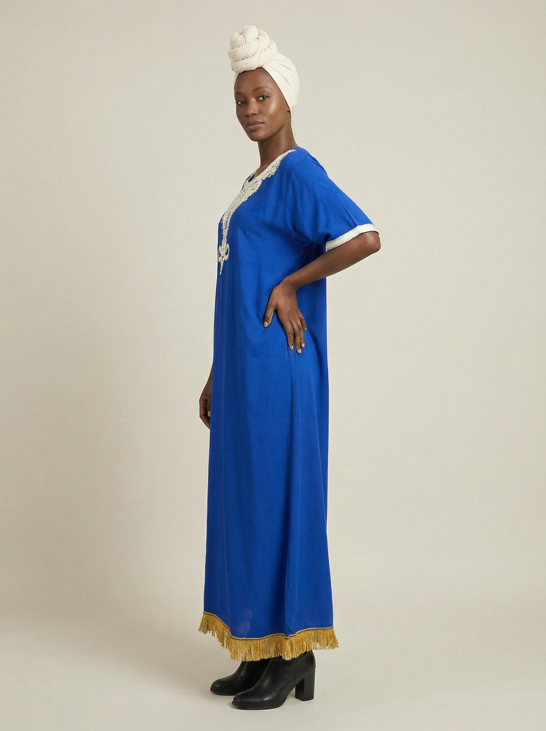 Embroidered Round Neck Kaftan with Fringes