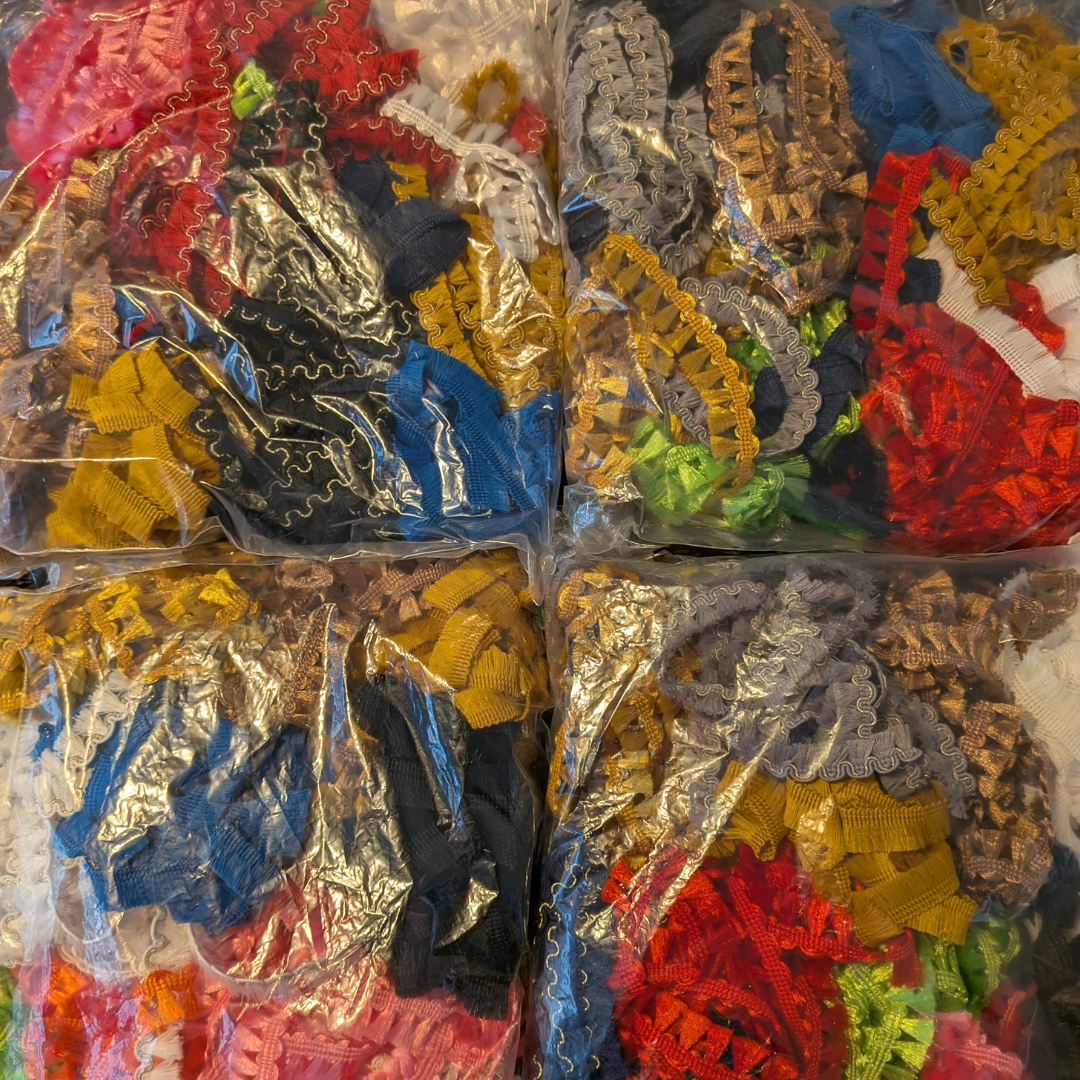 20m(22y) Assorted Mini Fringe Bag